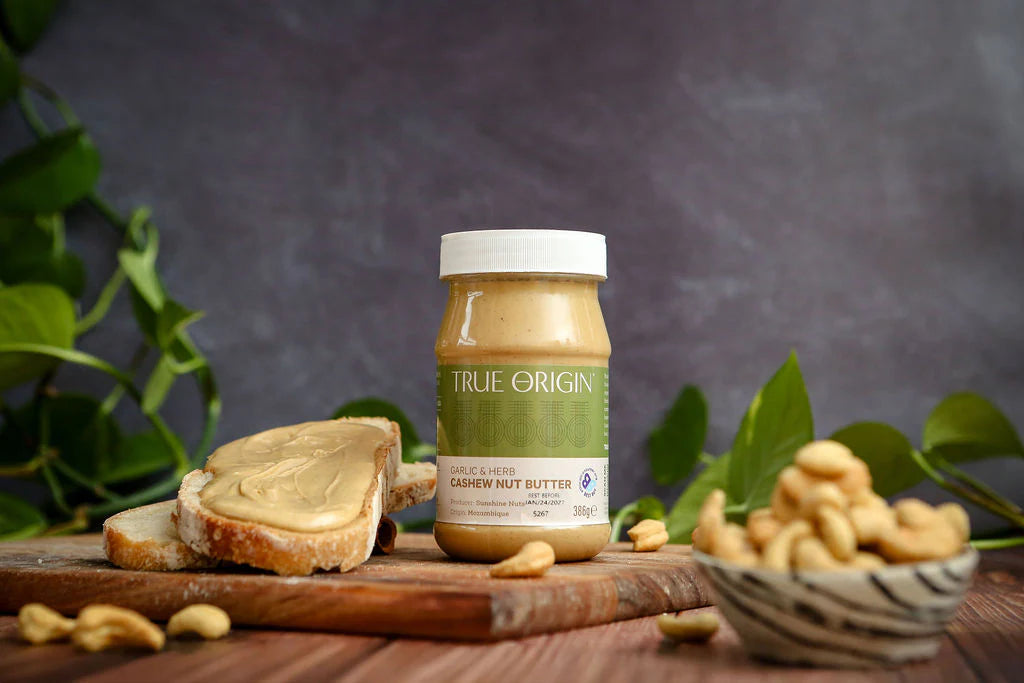 TRUE ORIGIN Garlic & Herb Cashew Nut Butter 386g